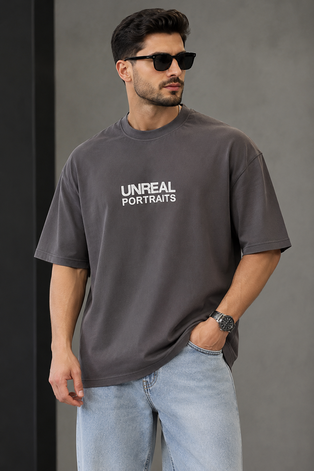 تیشرت مردانه یقه گرد اور سایز طرح UNREAL با چاپ برجسته